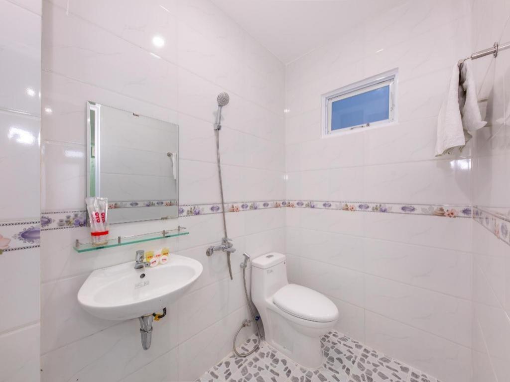 Oyo 898 Phuong Thao Hotel Nha Trang Exterior foto
